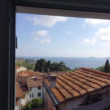 بيت للعطل La Casetta Della Rina *